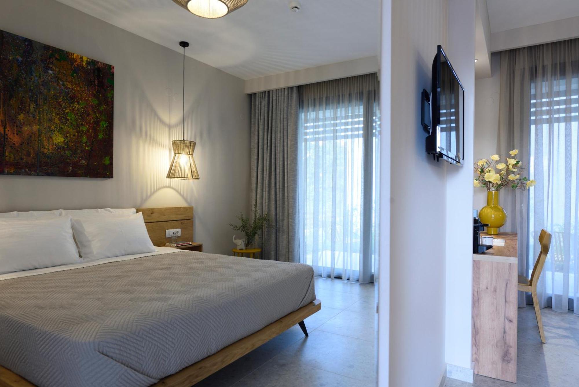 Falena Luxury Rooms Kalyves Polygyrou Exterior photo